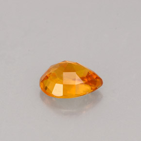 Clinohumita Amarelo alaranjado Natural 0.75ct, Formato de pêra, VS-SI