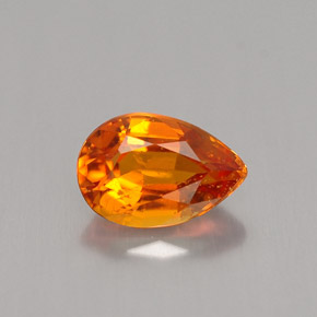 Clinohumita laranja natural 1,03ct, formato de pêra, VS-SI
