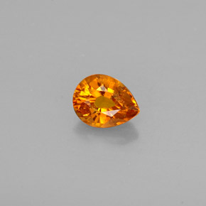 Clinohumita laranja natural 0,61ct, formato de pêra, SI