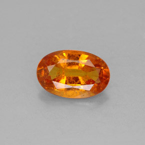 Clinohumita laranja natural 1,42ct, corte oval, SI