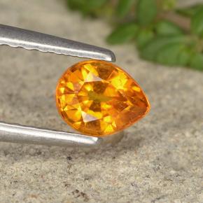 Clinohumita laranja natural 0,46ct, formato de pêra, VS-SI