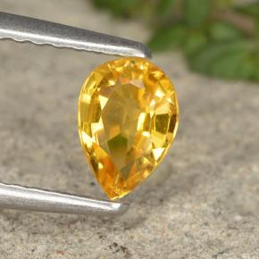 Clinohumita Amarelo dourado Natural 0,58ct, Formato de pêra, VS-SI