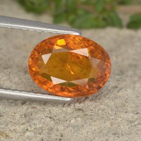 Clinohumita Amarelo alaranjado Natural 2.34ct, Corte Oval, VS-SI