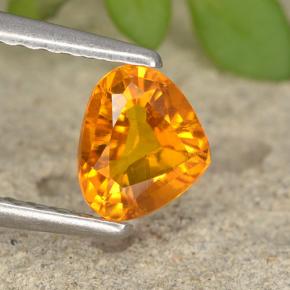 Clinohumita Amarelo alaranjado Natural 0.63ct, Formato de pêra, VS-SI