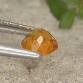 Clinohumita laranja natural 0,46ct, corte redondo, VS-SI