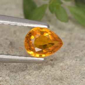 Clinohumita Amarelo alaranjado Natural 0.37ct, Formato de pêra, VS-SI