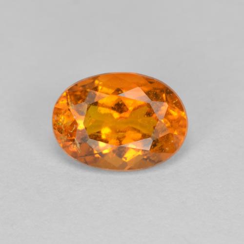 Clinohumita laranja natural 1,15ct, corte oval, SI