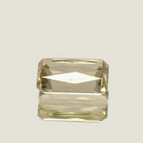 Diasporo de mudança de cor  natural 0,95ct, corte esmeralda, VVS-VS