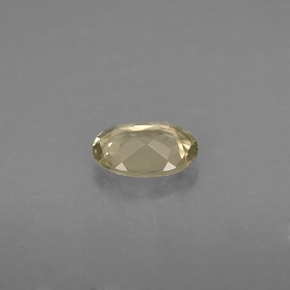 Diasporo de mudança de cor  natural 0,77ct, corte oval, VS