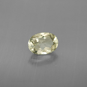 Diasporo de mudança de cor  natural 0,95ct, corte oval, VS