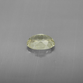 Diasporo de mudança de cor  natural 0,95ct, corte oval, VS