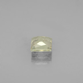 Diasporo de mudança de cor  natural 0,76ct, quadrado, VS-SI