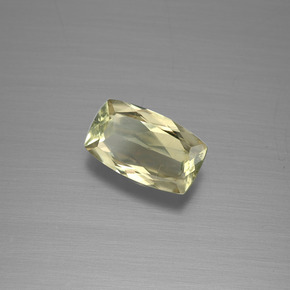 Diásporo com mudança de cor Amarelo claro Natural 1.29ct, Almofada cortada, VS