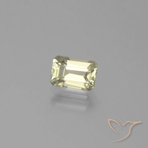 Diásporo com mudança de cor Luz amarela Natural 0.90ct, Corte Octógono / Esmeralda, VVS-VS