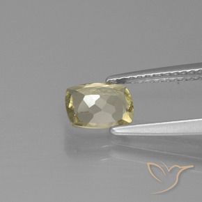 Diásporo com mudança de cor Luz amarela Natural 0.92ct, Almofada, VS-SI