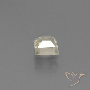 Diásporo com mudança de cor Amarelo Muito Pálido Natural 0.60ct, Quadrado, VS-SI