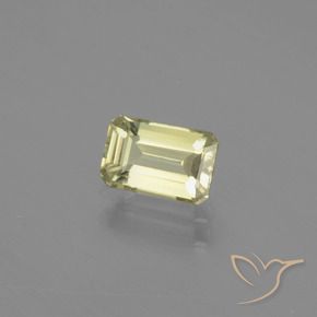 Diásporo com mudança de cor Amarelo Muito Pálido Natural 0.89ct, Corte Octógono / Esmeralda, VVS-VS