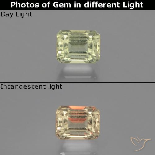 0.92ct Natural Amarelo Muito Pálido Diásporo com mudança de cor, Corte Esmeralda, VVS-VS