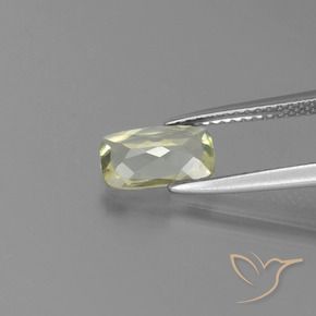 Diásporo com mudança de cor Amarelo muito claro Natural 1.05ct, Almofada, VS-SI