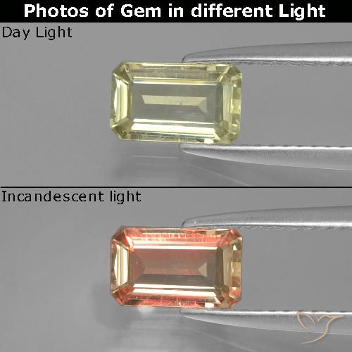 0.93ct Natural Amarelo muito claro Diásporo com mudança de cor, Corte Esmeralda, VS