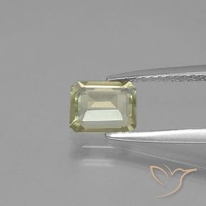 Diásporo com mudança de cor Amarelo claro Natural 0.90ct, Corte Octógono / Esmeralda, VVS-VS