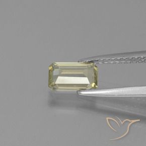 Diásporo com mudança de cor Amarelo muito claro Natural 0.84ct, Corte Octógono / Esmeralda, VS