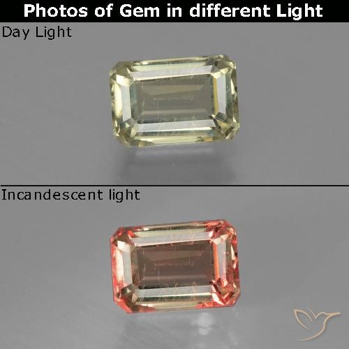 1.05ct Natural Amarelo acastanhado Diásporo com mudança de cor, Corte Esmeralda, VS