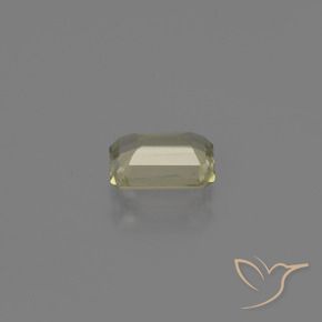 Diásporo com mudança de cor Amarelo muito claro Natural 0.67ct, Corte Octógono / Esmeralda, VVS-VS
