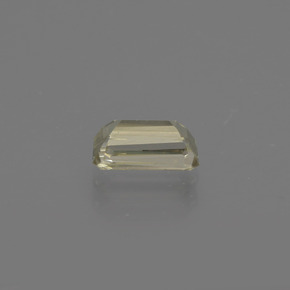 Diasporo de mudança de cor amarelo natural 0,76ct, corte esmeralda, VS