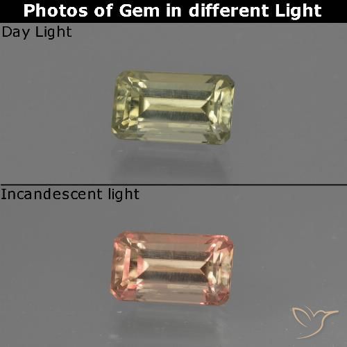 0.76ct Natural Amarelo acastanhado Diásporo com mudança de cor, Corte Esmeralda, VS-SI