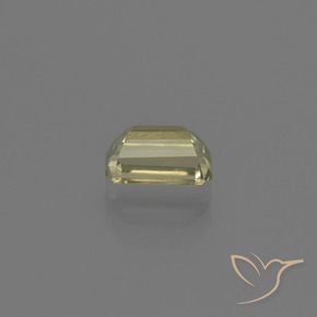 Diásporo com mudança de cor Amarelo acastanhado Natural 0.76ct, Corte Octógono / Esmeralda, VS-SI