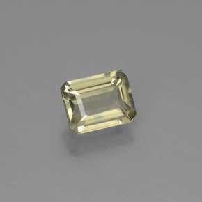 Diasporo de mudança de cor amarelo natural 0,80ct, corte esmeralda, VVS-VS