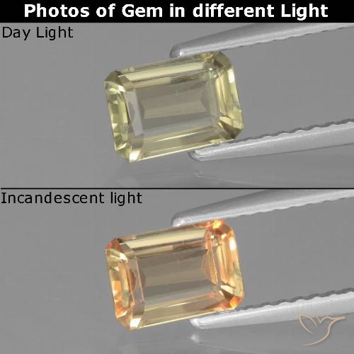 0.86ct Natural Amarelo muito claro Diásporo com mudança de cor, Corte Esmeralda, VVS-VS