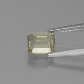 Diasporo de mudança de cor mudança de cor natural 0,99ct, corte esmeralda, VVS-VS