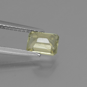 Diasporo de mudança de cor mudança de cor natural 1,01ct, corte esmeralda, VS