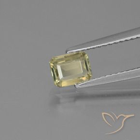 Diásporo com mudança de cor Luz amarela Natural 0.78ct, Corte Octógono / Esmeralda, VS