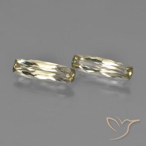 Pedras preciosas de Diásporo com mudança de cor Amarelo muito claro natural de 2.33 ct, Almofada, VVS