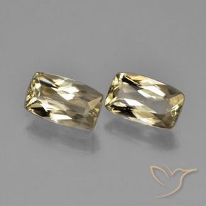 Pedras preciosas de Diásporo com mudança de cor Amarelo Dourado Muito Claro natural de 2.15 ct, Almofada, VVS-VS
