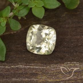 Diásporo com mudança de cor Amarelo claro Natural 0.74ct, Almofada, VVS-VS