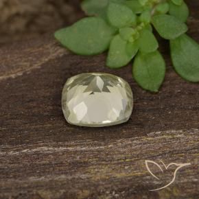Diásporo com mudança de cor Amarelo claro Natural 0.74ct, Almofada, VVS-VS