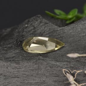 Diásporo com mudança de cor Amarelo muito claro Natural 0.80ct, Formato de pêra, VVS-VS