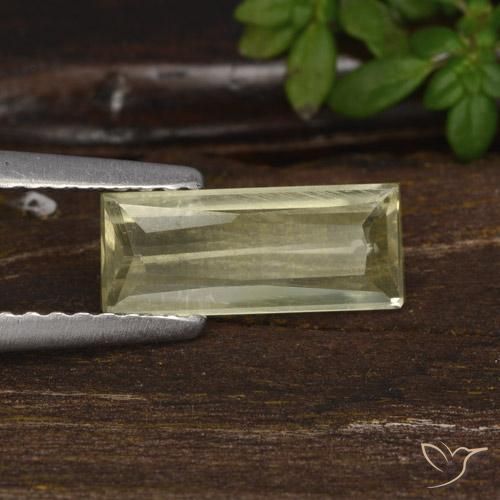 Diásporo com mudança de cor Amarelo muito claro Natural 1.05ct, baguete, VS