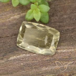 Diásporo com mudança de cor Luz amarela Natural 0.73ct, Almofada, VS