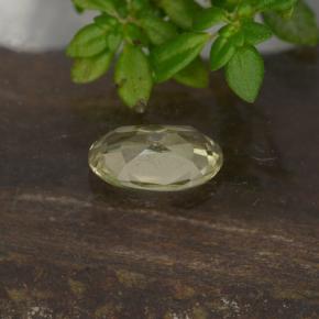 Diasporo de mudança de cor amarelo natural 0,50ct, corte oval, VVS-VS