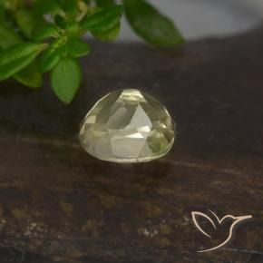 Diásporo com mudança de cor Amarelo Muito Pálido Natural 0.80ct, oval, VVS-VS