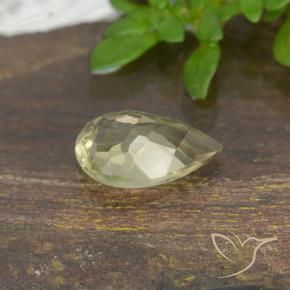 Diásporo com mudança de cor Luz amarela Natural 0.79ct, Formato de pêra, VVS-VS