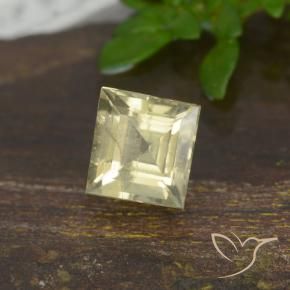 Diásporo com mudança de cor Luz amarela Natural 0.82ct, Quadrado, VS