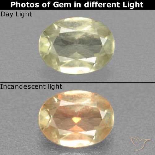 0.47ct Natural Amarelo claro Diásporo com mudança de cor, oval, VS