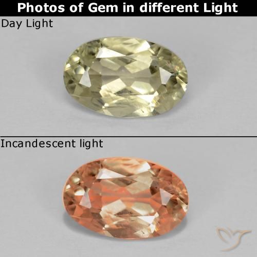 0.57ct Natural amarelo bege Diásporo com mudança de cor, oval, VS