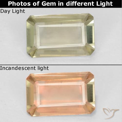 0.58ct Natural Amarelo muito claro Diásporo com mudança de cor, Corte Esmeralda, VVS-VS
